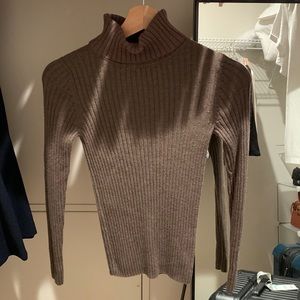 Brown long sleeve turtle neck